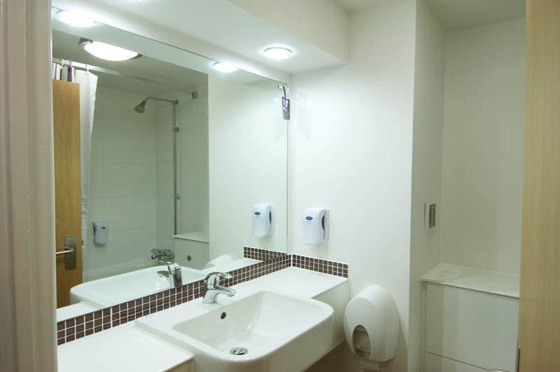 Premier Inn Haydock Park/M6 J23 Warrington Ngoại thất bức ảnh